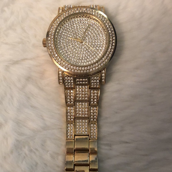 Gold tone bling watch in excellent preowned condition - Picture 8 of 13